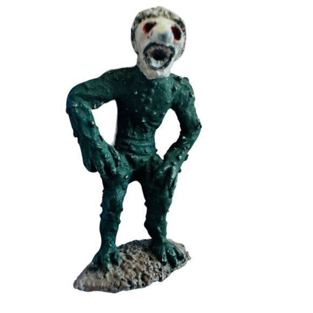 Troll Armor Class 4 Miniature Fantasy AD&D 1970's1980's Hand Painted